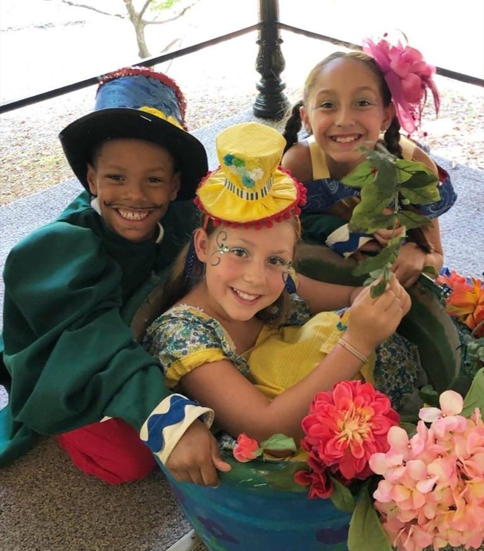 Children in costume at Oz Fest